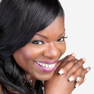 Meet your Posher, Denise